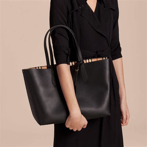 burberry tote bag images